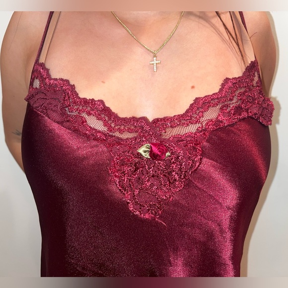 𝓑𝓾𝓻𝓰𝓾𝓷𝓭𝔂 𝓢𝓲𝓵𝓴 𝓢𝓵𝓲𝓹 𝓓𝓻𝓮𝓼𝓼 - Picture 3 of 5